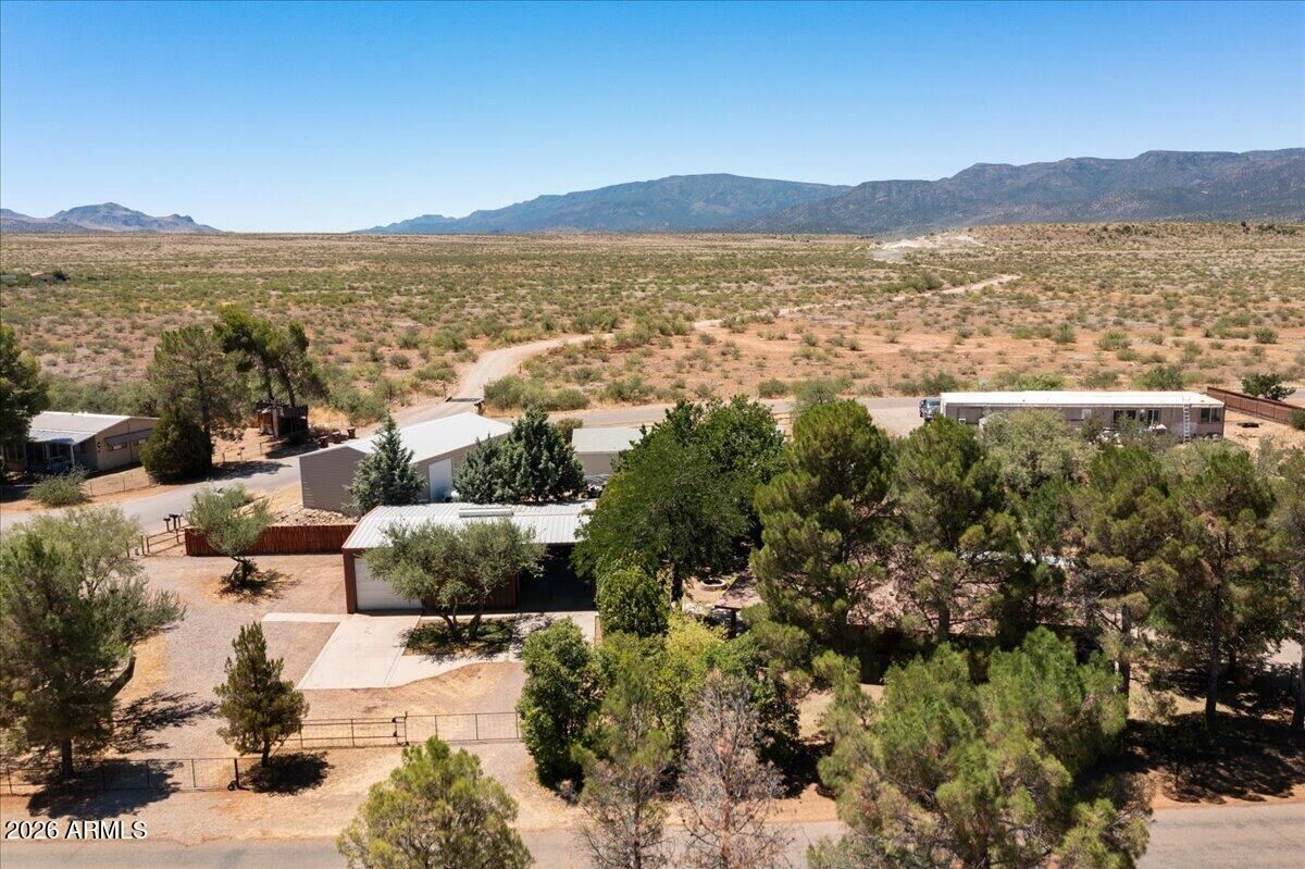 Property Photo: 3081 E Vernon Avenue AZ 86322