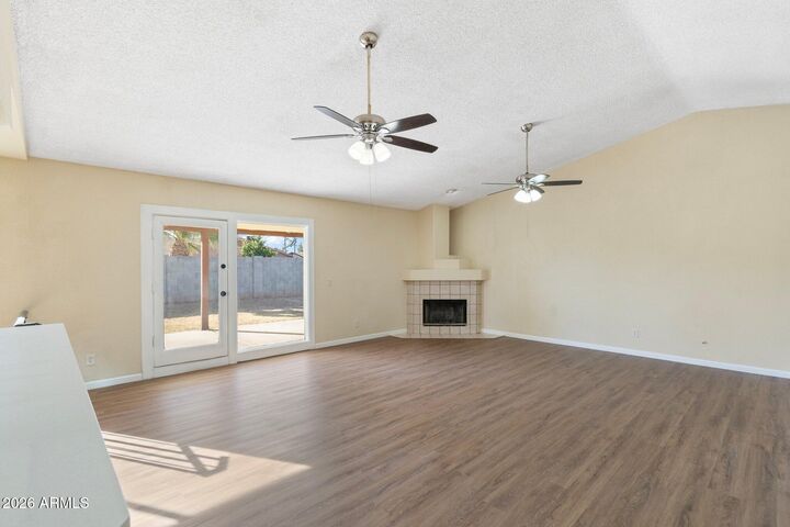Property Photo: 4043 W Sweetwater Avenue AZ 85029