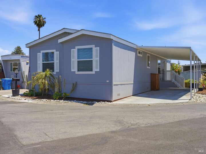 Property Photo: 858 Mary Street CA 95403