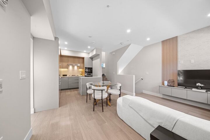 Property Photo: 130 W Woodstock Avenue BC V5Y 0P4