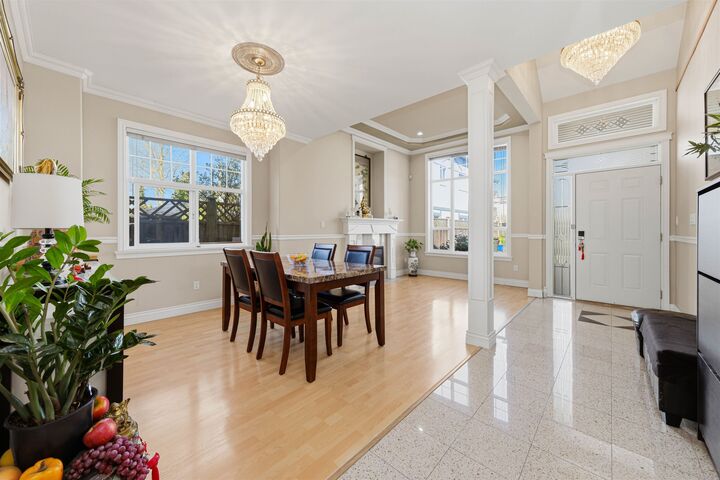 Property Photo: 7188 Blundell Road 6 BC V6Y 1J4