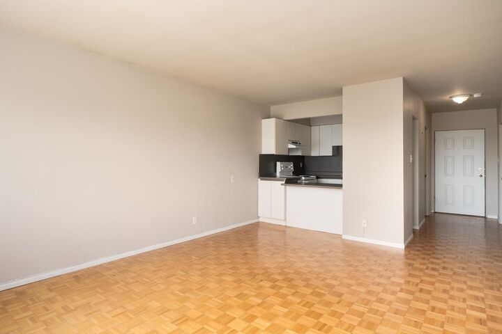 Property Photo:  1970 W 41st Avenue 311  BC V6M 1Y4 