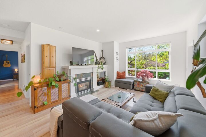 15 Forest Park Way 23 — photo 1