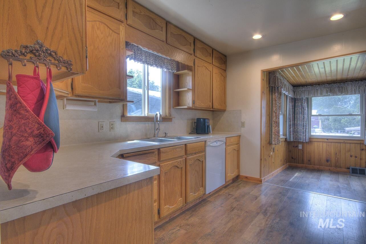 Property Photo: 351 W Main Street South OR 97918