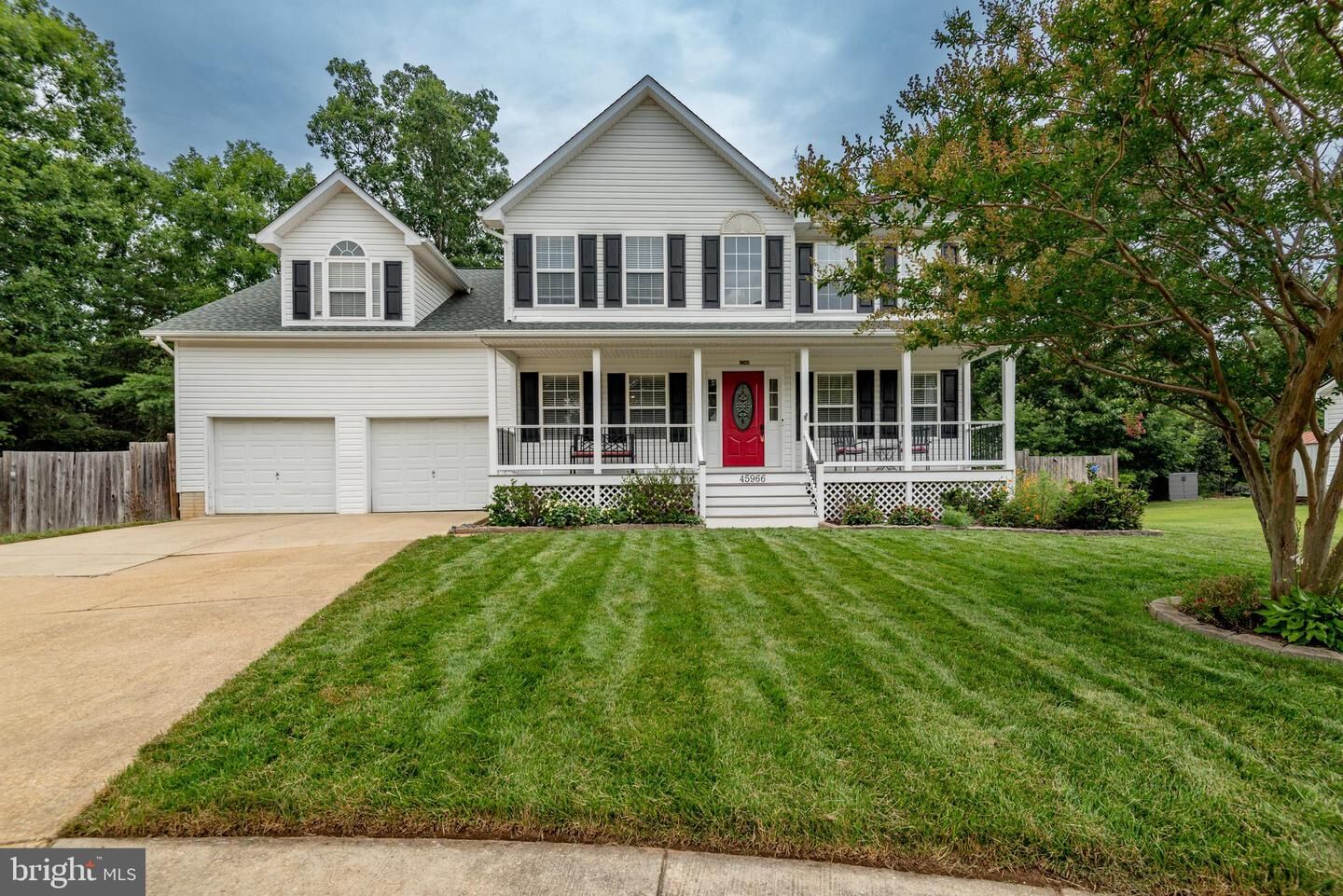 Property Photo:  45966 Blue Jay Court  MD 20634 