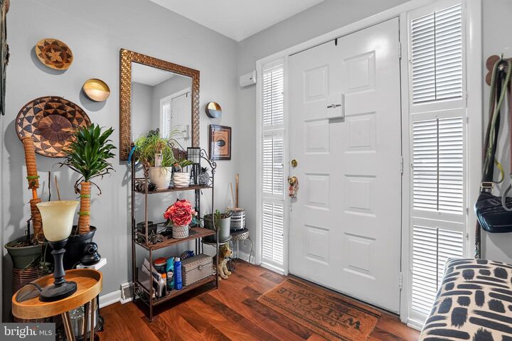 Property Photo: 971 Putnam Boulevard PA 19086