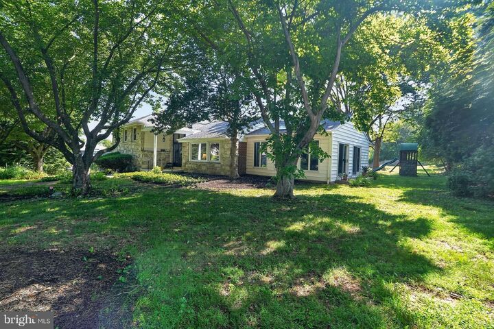 Property Photo:  1904 Quill Lane  PA 19075 