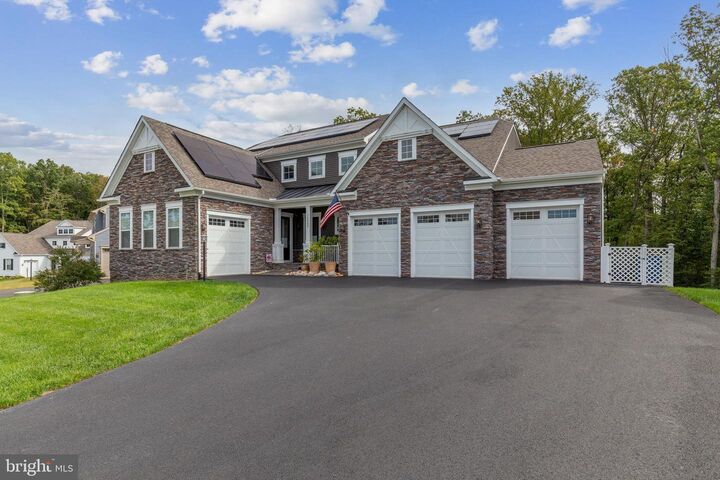 Property Photo: 14863 Estella Lane VA 20112