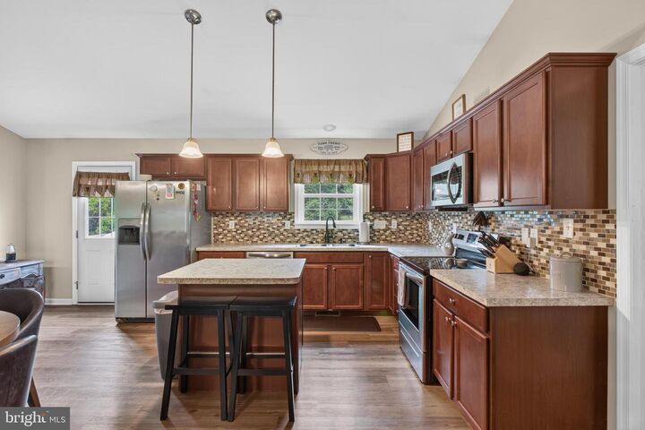 Property Photo: 86 Hampshire House Drive WV 26865