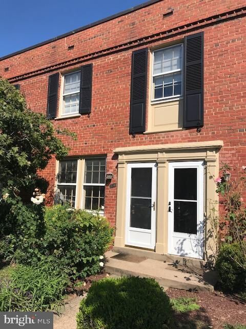 Property Photo:  1510 S Edgewood Street 556  VA 22204 