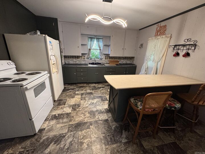 Property Photo:  713 N Montgomery Street  AR 72830 