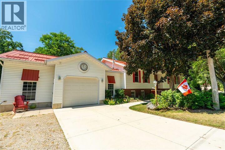 Property Photo: 9952 Powell Road ON N0N 2L0