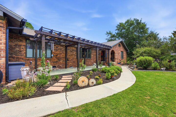 Property Photo:  109 E Coker Ln.  SC 29526 
