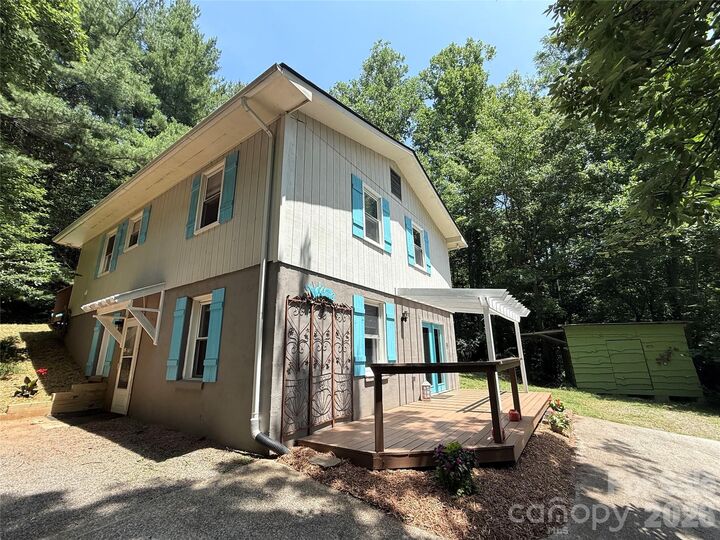 Property Photo:  95 Walker Cove Road  NC 28711 