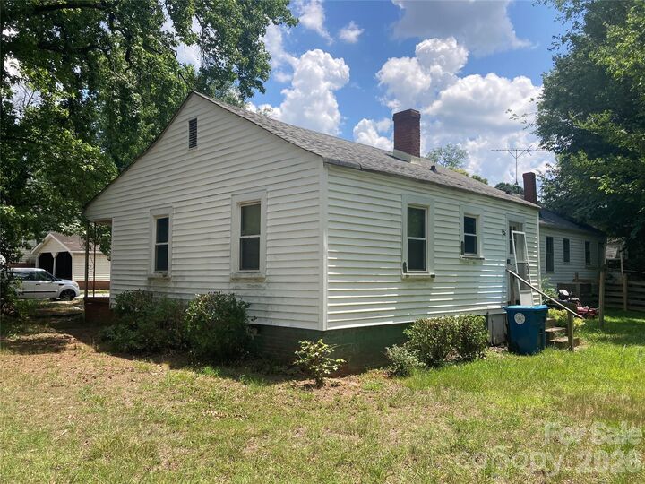 Property Photo: 631 Elm Street NC 28144