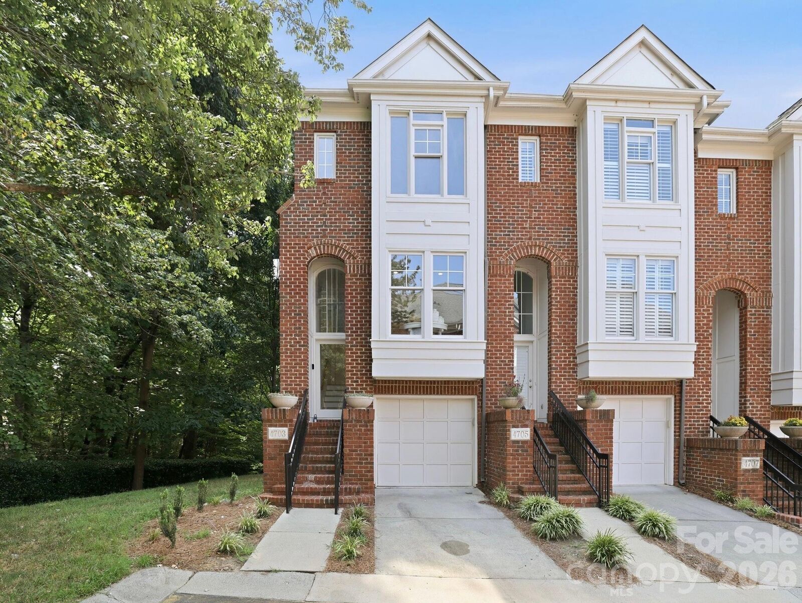 Property Photo:  4703 S Hill View Drive  NC 28210 