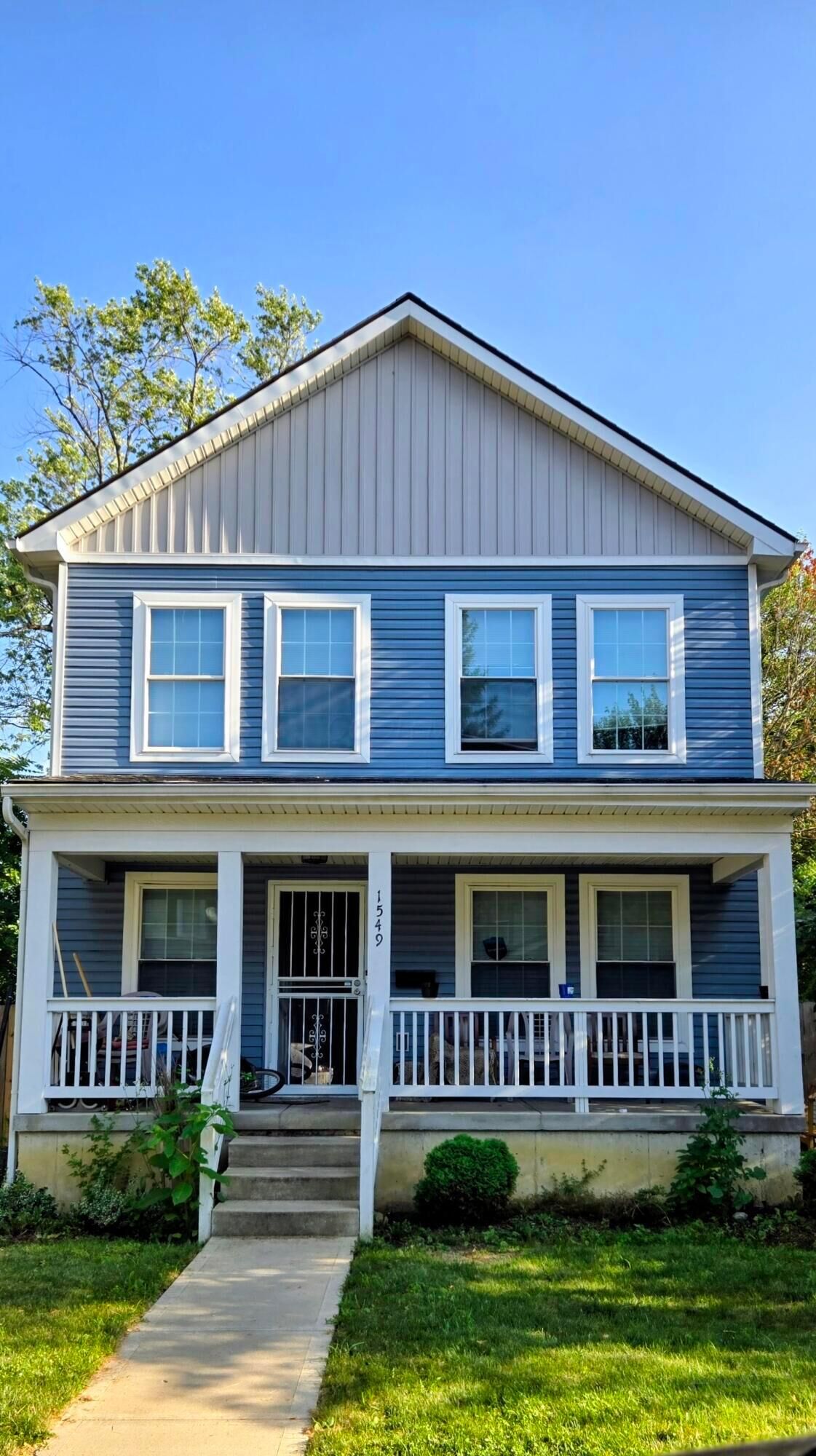 Property Photo:  1549 Briarwood Avenue  OH 43211 