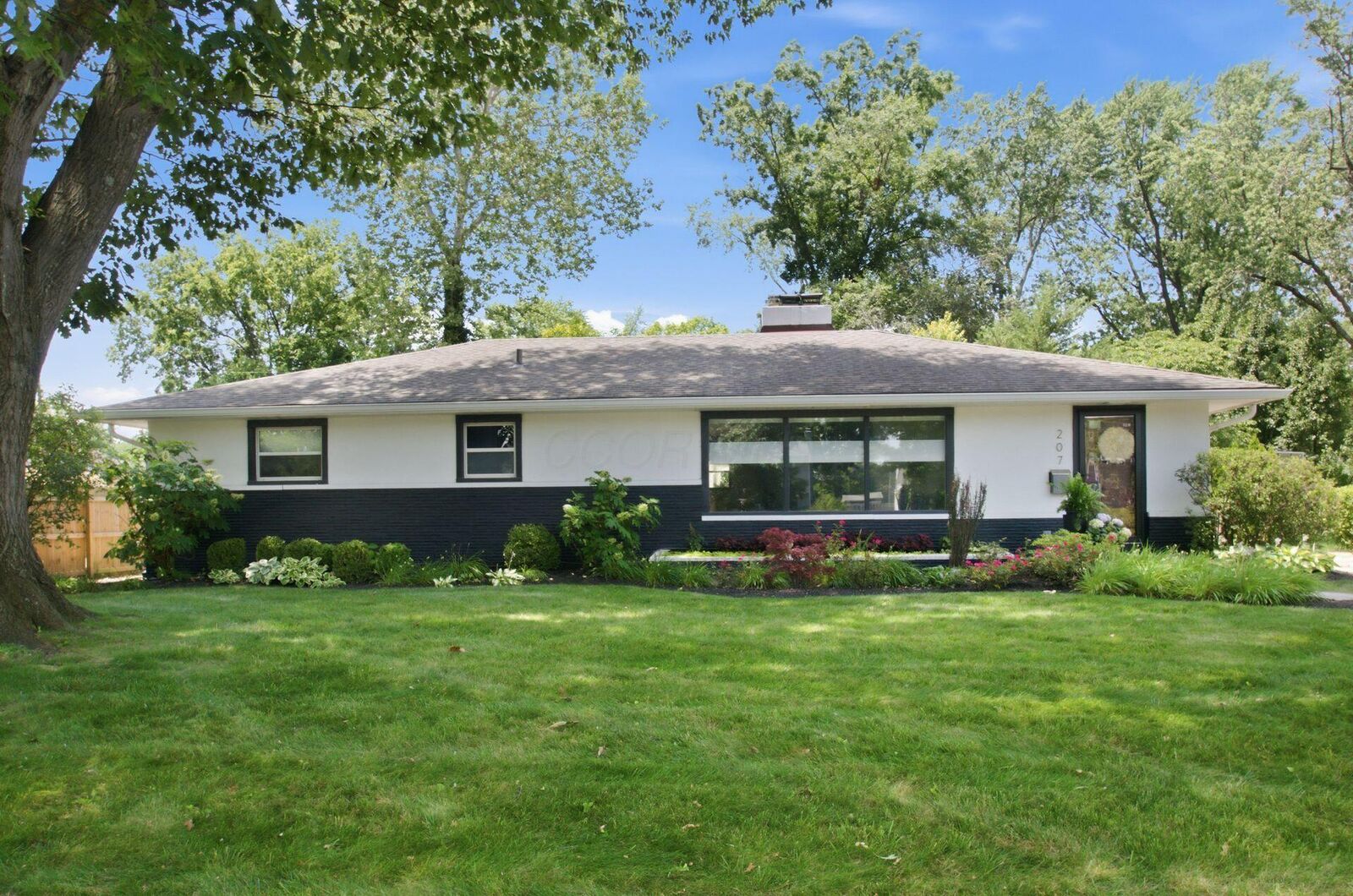 Property Photo:  207 Eastmoor Boulevard  OH 43209 
