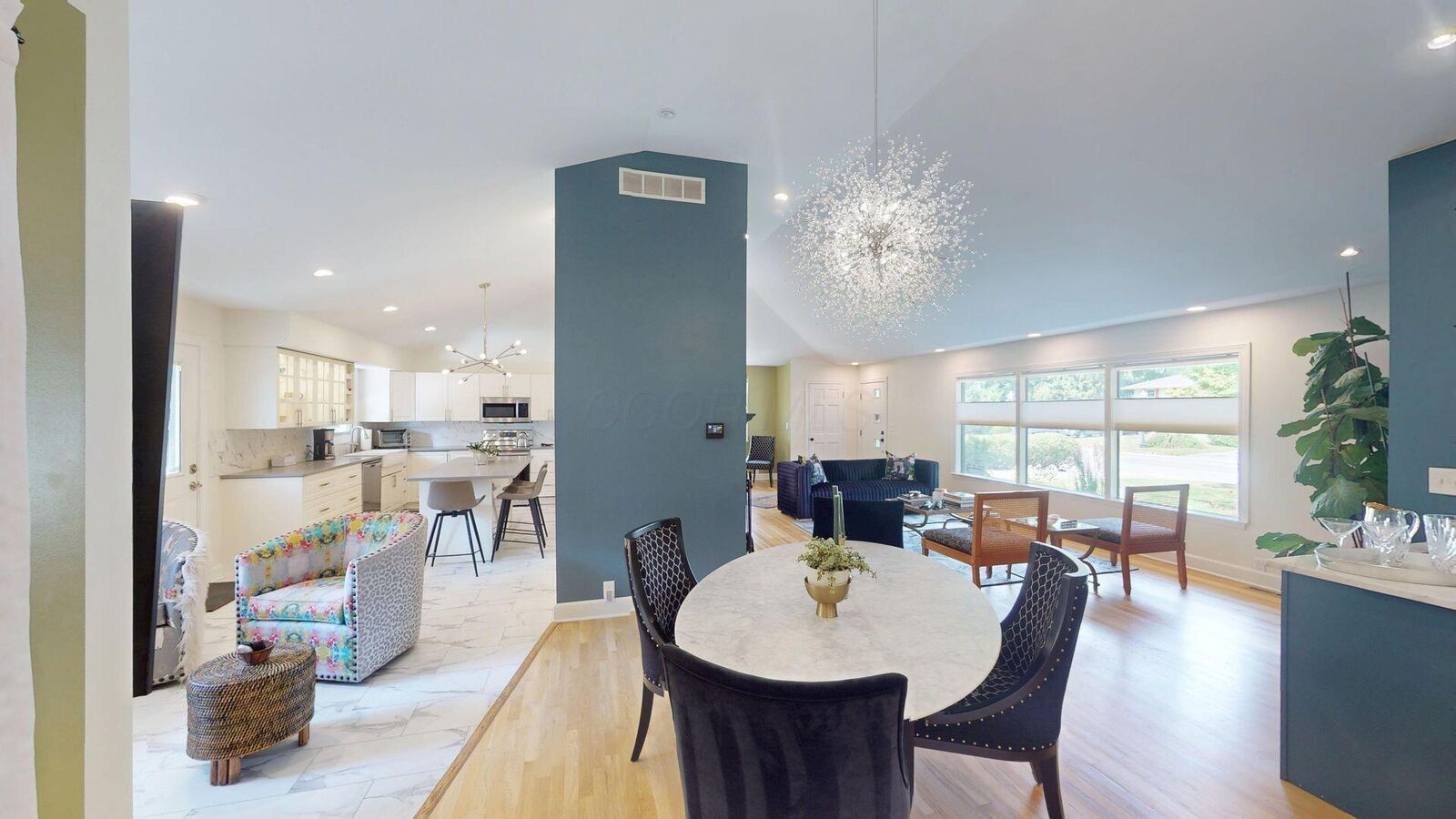 Property Photo: 207 Eastmoor Boulevard OH 43209