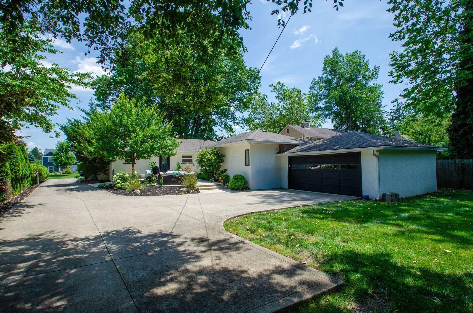 Property Photo:  207 Eastmoor Boulevard  OH 43209 