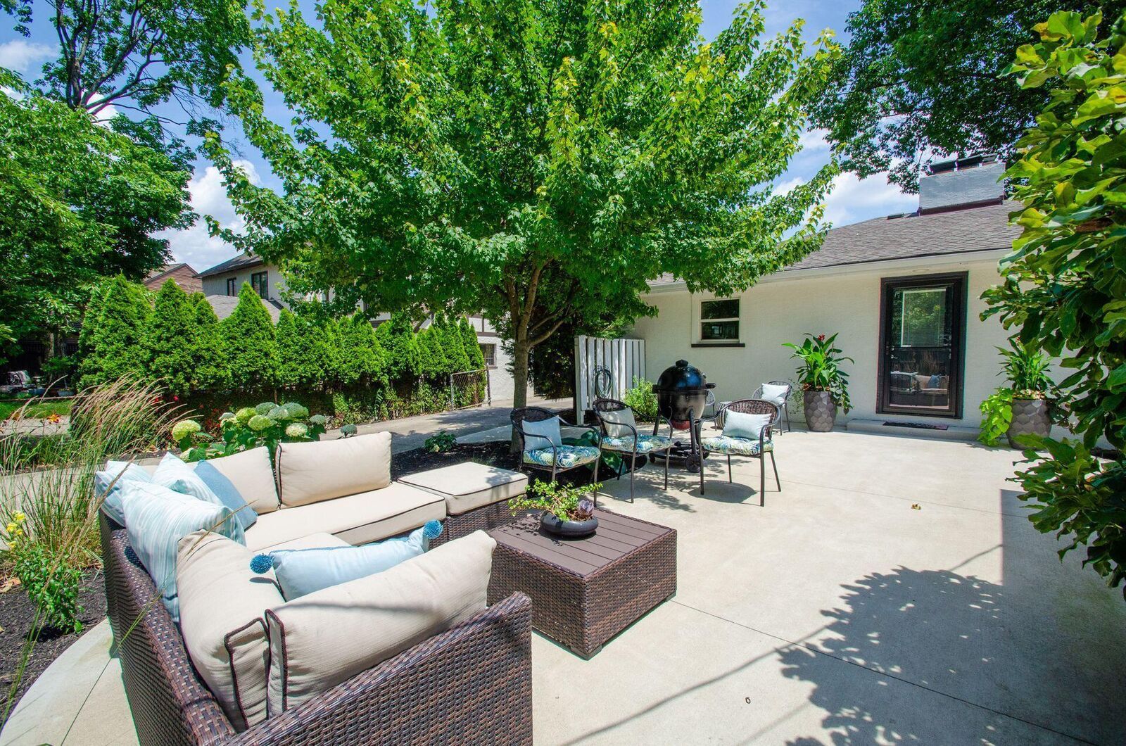 Property Photo:  207 Eastmoor Boulevard  OH 43209 
