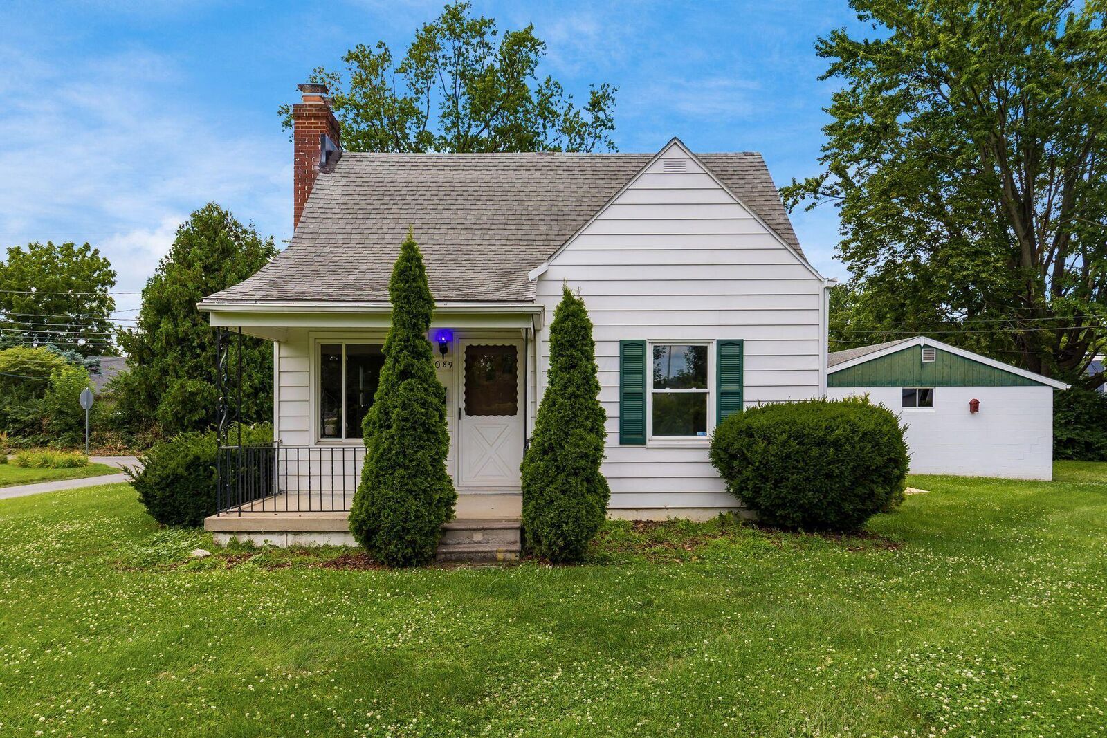 Property Photo:  4089 Columbia Street  OH 43026 