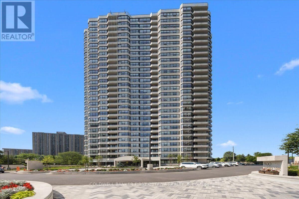 Photo de la propriété:  1510 Riverside Drive West 606  ON K1G 4X5 