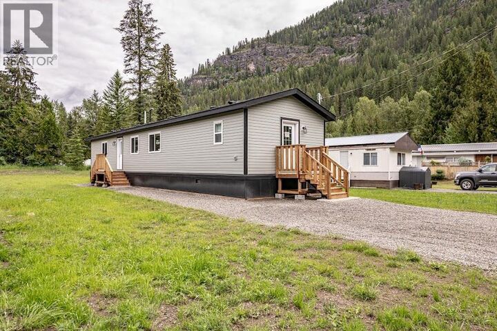 Property Photo: 916 Airport Road 7 BC