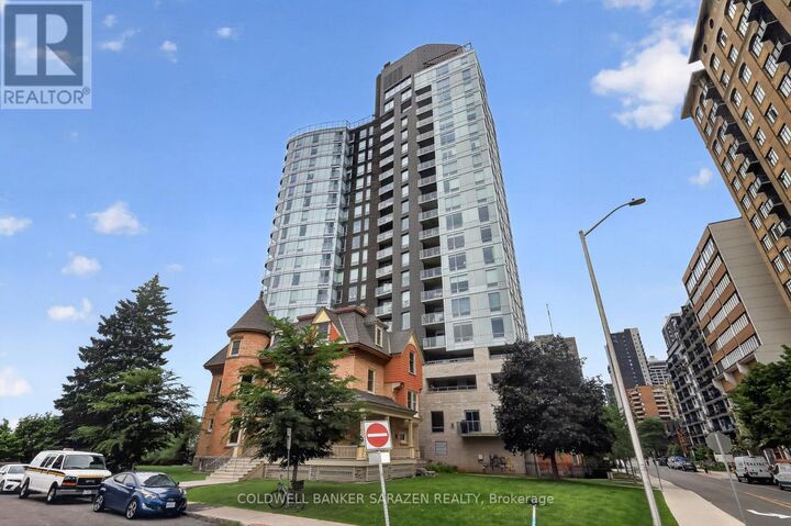 Property Photo: 428 Sparks Street 1702 ON K1R 0B3
