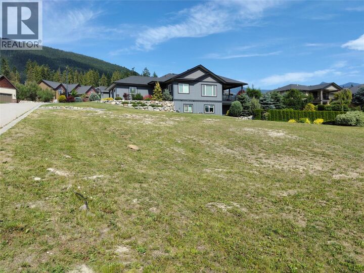 Property Photo:  1002 Selkirk Drive  BC V0B 1G3 