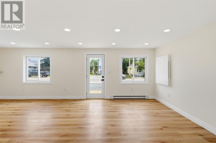 Property Photo:  27 Blake Ave  ON P6B 4X5 