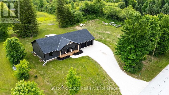 Property Photo: 115 Gordon Street South ON N0H 2V0