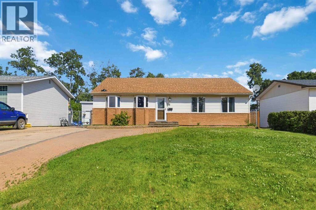 Property Photo:  18 Clark Crescent  AB T9H 1M8 