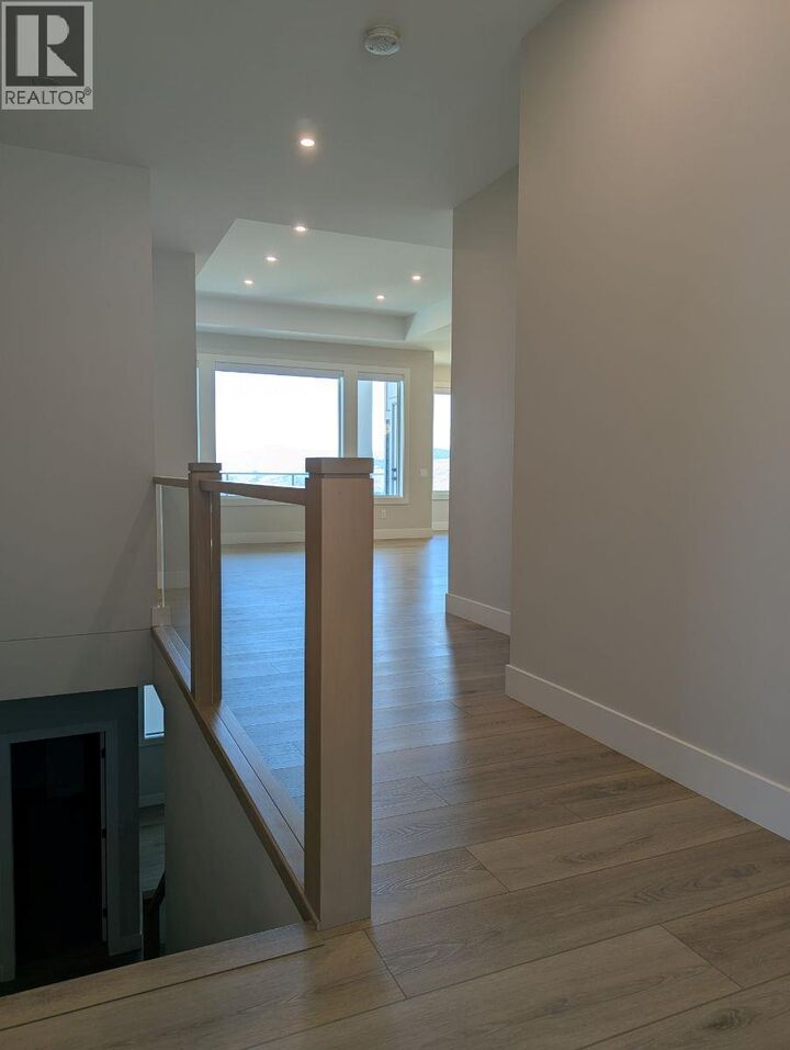 Property Photo: 195 Whistler Place BC V1B 2Y2