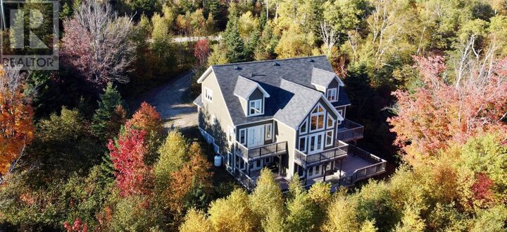 52 Lake View Drive — photo 1