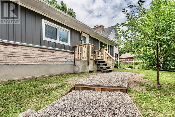 310 Esther Street — photo 1