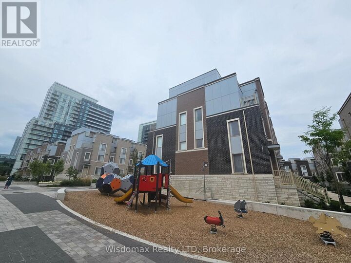 Property Photo:  31 Almond Blossom Mews South Th 141  ON L4K 0N7 