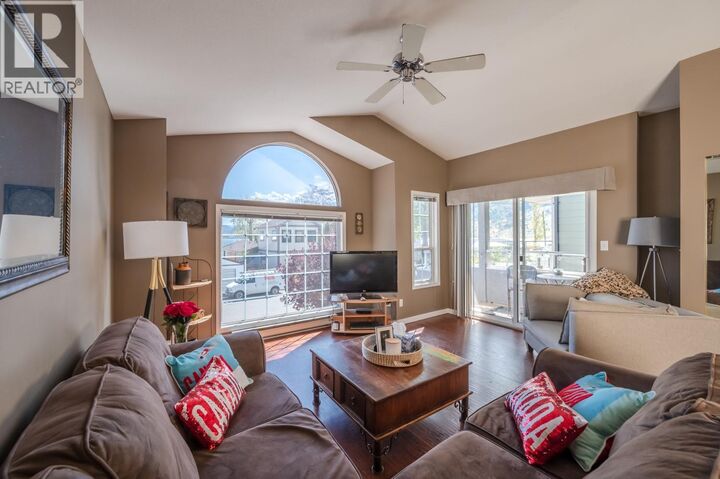 Property Photo: 335 Sudbury Avenue BC V2A 8M7
