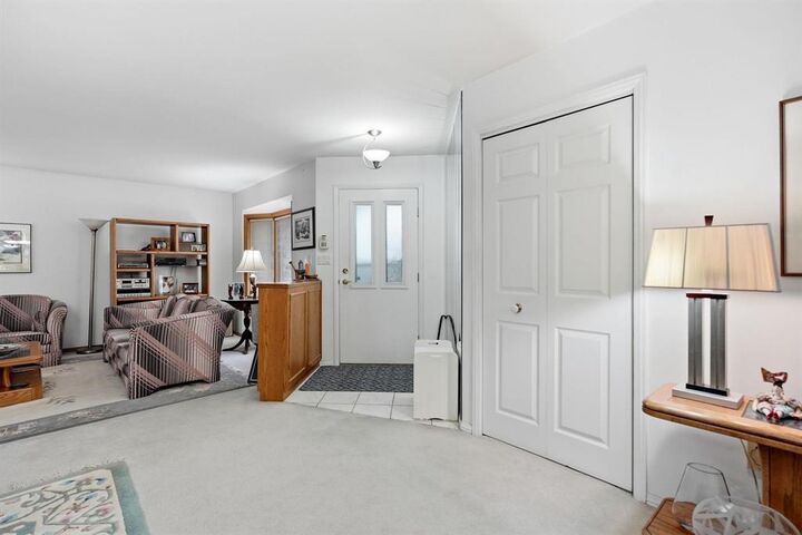 Property Photo: 42 Victor Lewis Drive MB R3P 1H6