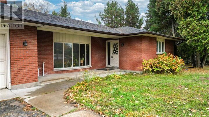 Property Photo: 4 Maxwell Settlement Road ON K0L 1C0