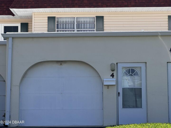 Property Photo:  2810 Ocean Shore Boulevard 4  FL 32176 