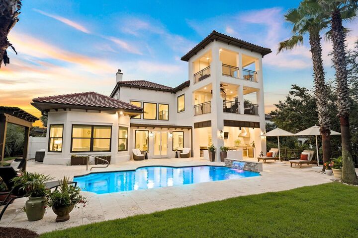 Property Photo:  555 Sea Winds Drive  FL 32459 