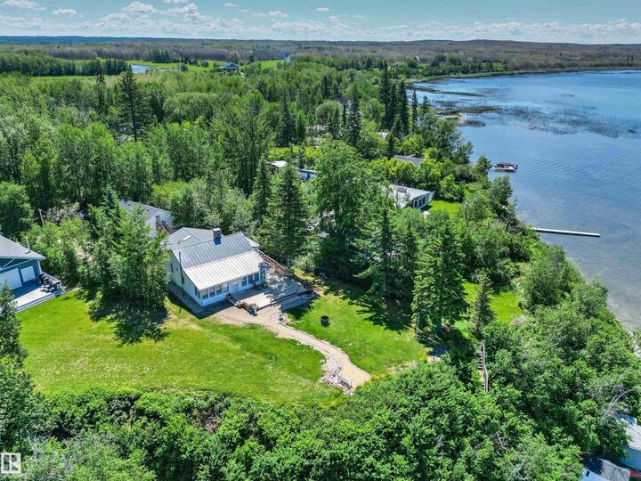 Property Photo: 9 Gibbons Ave AB T0E 2Y0