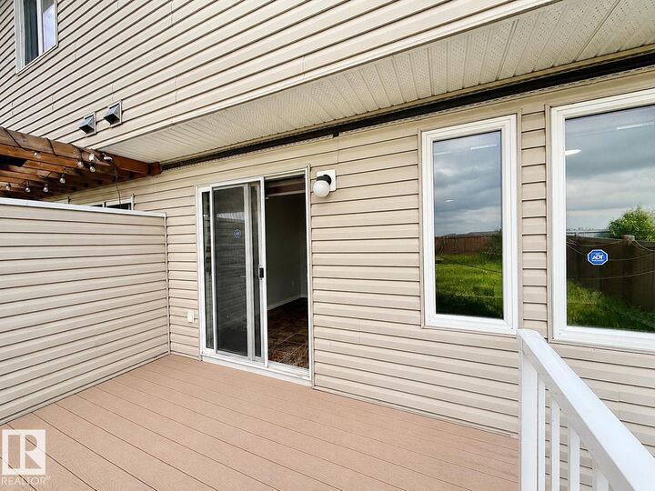 Property Photo: 1806 28 Street NW AB T6T 0S7