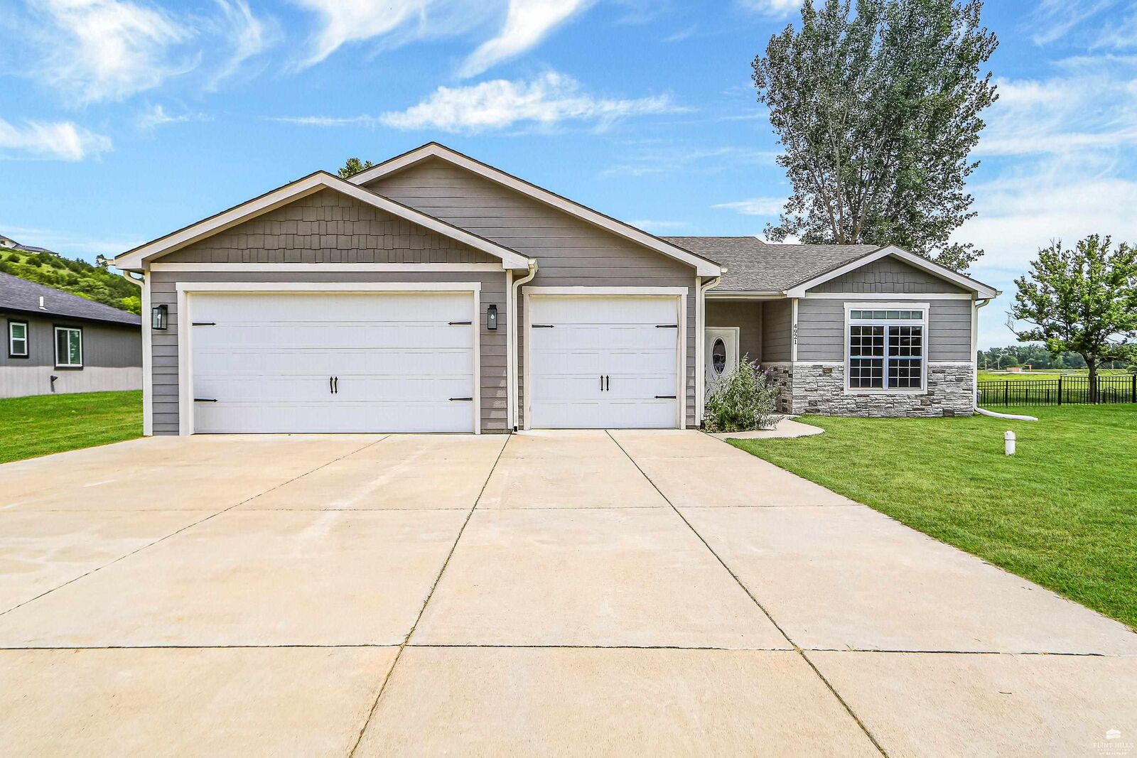 Property Photo: 4921 Plumthicket Drive KS 66503