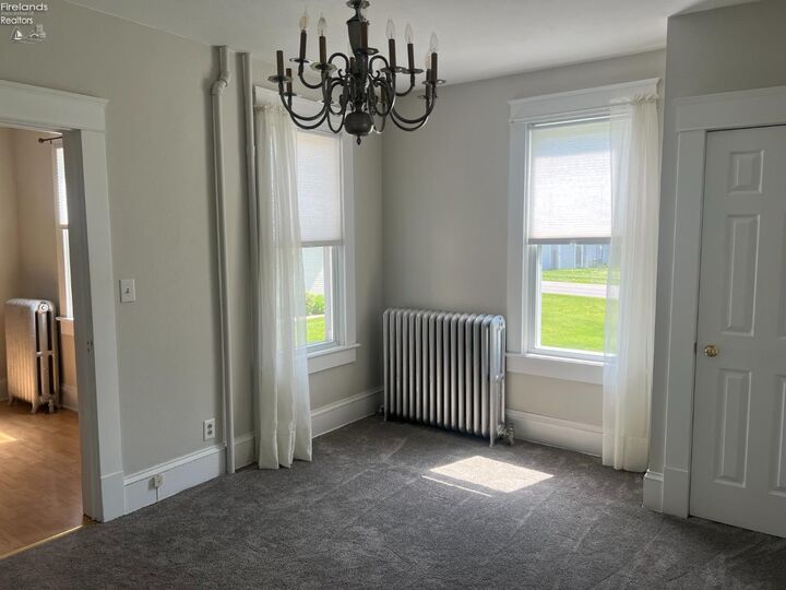 Property Photo:  1002 1004 Roosevelt Street  OH 43420 