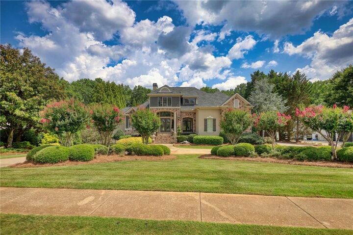 Property Photo: 1007 Legacy Hills Drive GA 30253