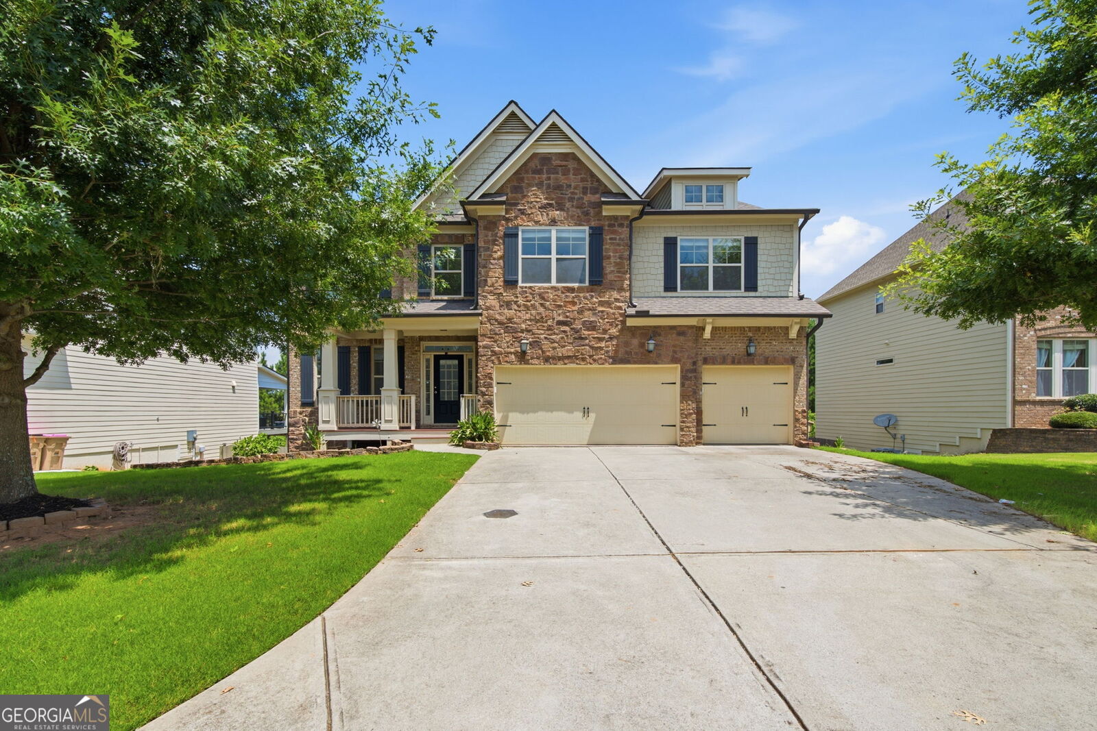 Property Photo: 4235 Isabelline Bluff GA 30040