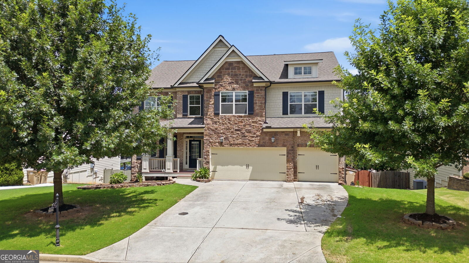 Property Photo: 4235 Isabelline Bluff GA 30040