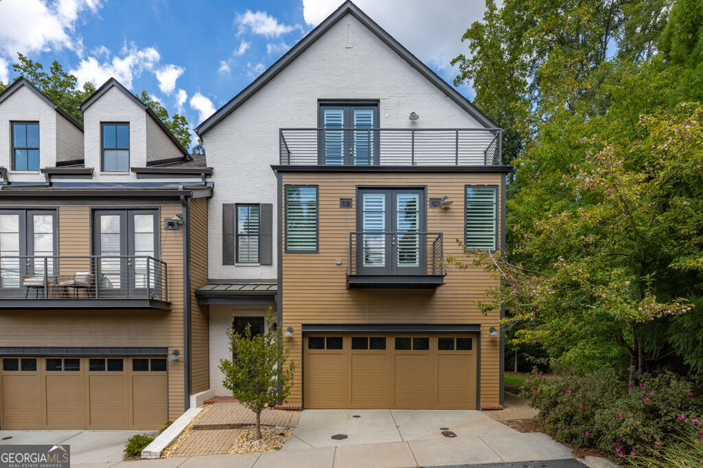 Property Photo: 300 Sonatina Terrace GA 30009